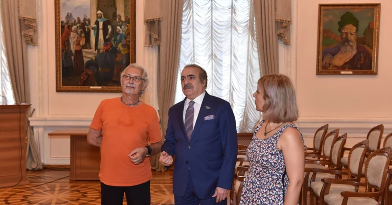 Türkiyəli qonaqlar Ədəbiyyat Muzeyini ziyarət ediblər