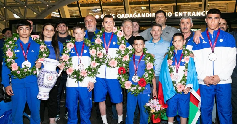 Чемпионская команда вернулась домой: В финале выиграл у прошлогоднего победителя ЕВРО