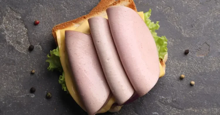 Kolbasa və pendirlərdəki fosfatlar qan təzyiqini yüksəldir