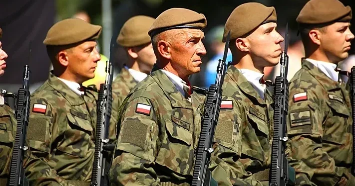 Польша отказалась от отправки своих войск в Украину