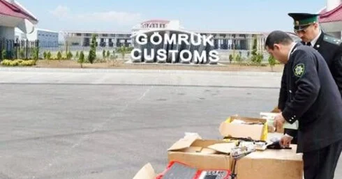 Sədərək gömrüyünün ƏRƏBZƏNGİLƏRİ NARAZILIQ VAR...