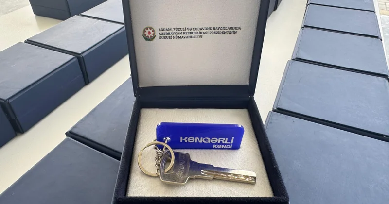 Еще 37 семьям, переселившимся в село Кенгерли Агдамского района, вручены ключи от домов