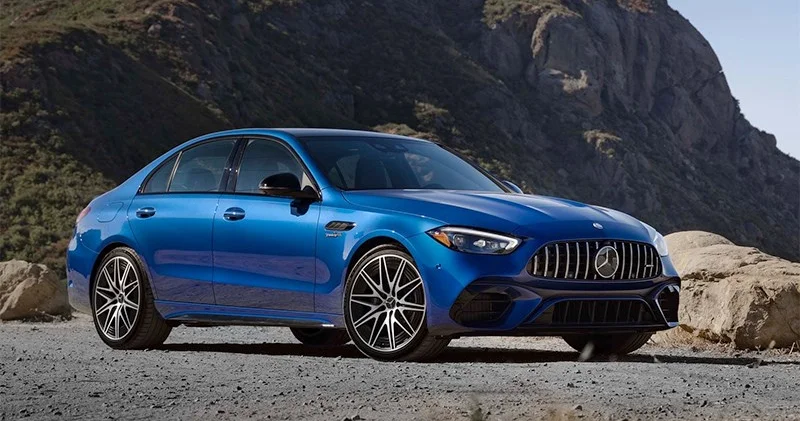 Mercedes AMG 4 silindrli mühərrikdən imtina etdi…