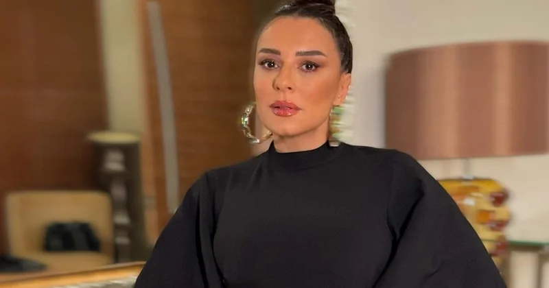 Müğənni Tünzalə milli məsələdən danışdı: “Yekaterinburqda azərbaycanlı ailəsinə qarşı törədilən vandalizm…” VİDEO
