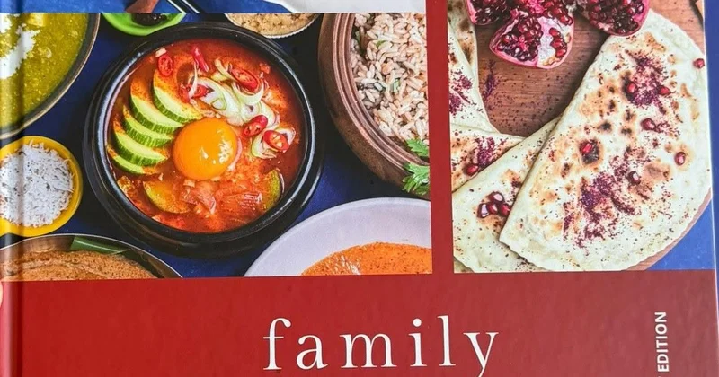 Азербайджанский кутаб украсил обложку кулинарной книги в Малайзии (ФОТО)