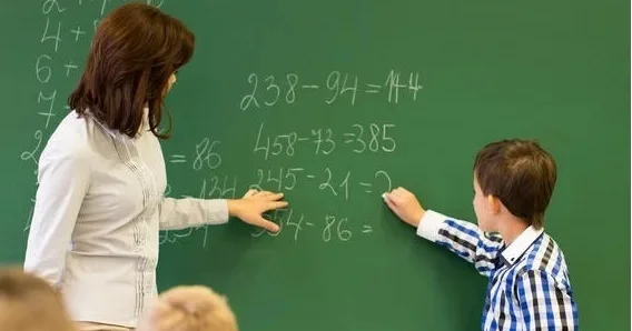 Sertifikasiyada yüksək nəticə göstərən müəllimlər bu qədər maaş alır RƏQƏMLƏR