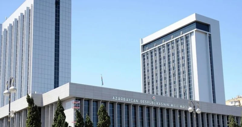 İclaslara gəlməyən deputatlarla bağlı AÇIQLAMA