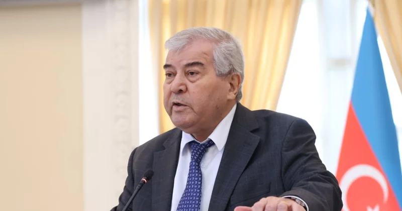 Sabir Rüstəmxanlı: Türkologiya qədim mətnlərlə yanaşı, müasir türk ədəbiyyatını da əhatə etməlidir