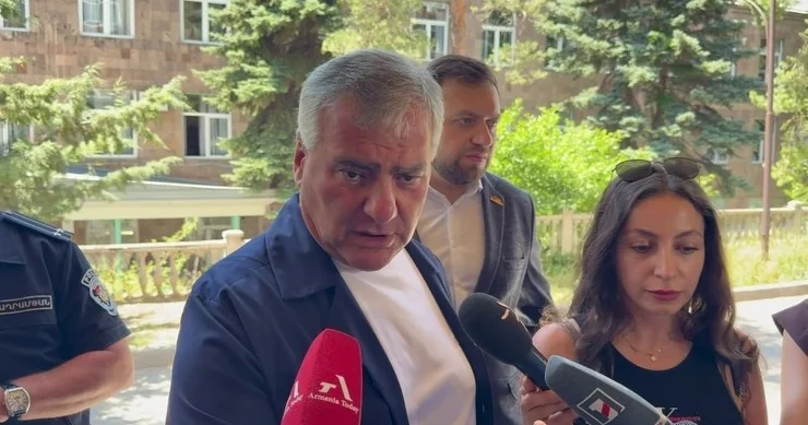 ​Paşinyana qarşı gizli plan? Samvel Karapetyan hakimiyyətin devriləcəyini iddia etdi