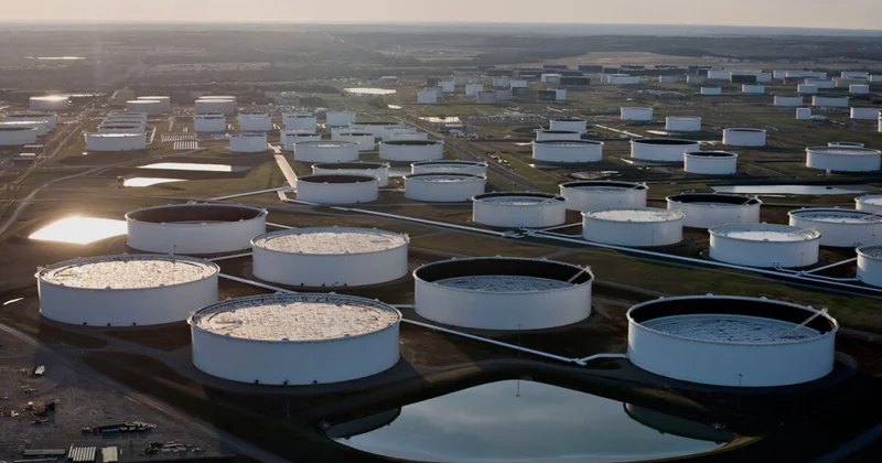 Запасы нефти в стратегическом нефтяном резерве США достигли самого низкого уровня с 1983 года