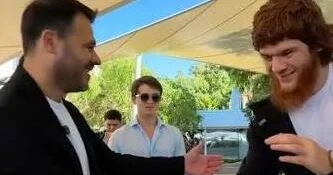 Эмин Агаларов сделал особый подарок Шаре Буллет Minval Politika