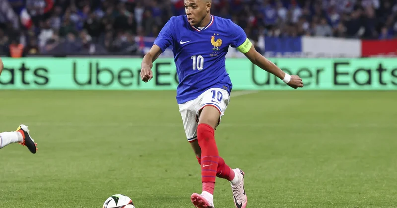 Mbappe DÇ 2026 nın bombardirləri siyahısında Messiyə çatıb
