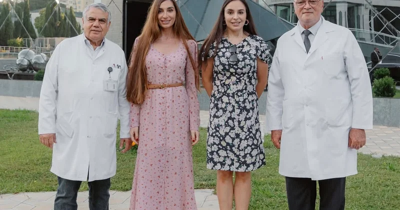 Prezidentin qızları Milli Onkologiya Mərkəzində oldular FOTO
