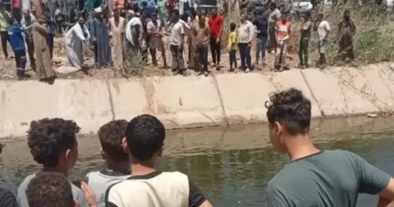 Misirdə motosiklet su kanalına aşdı: 9 uşaq öldü