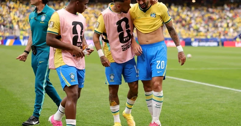 Braziliyalı yarımmüdafiəçi Lukas Paketa DÇ 2026 da zədələnib