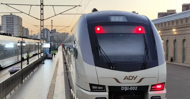 Baş Ələt stansiyasında genişmiqyaslı yenidənqurma işləri aparılır
