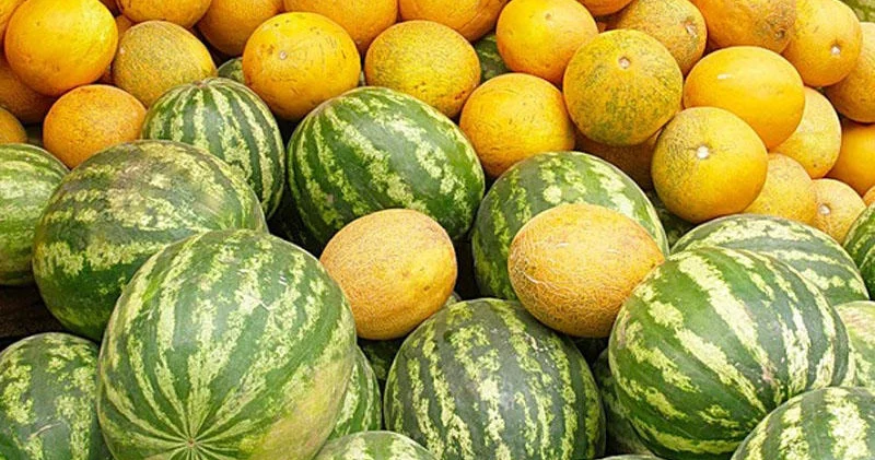 Bazarlarda erkən qarpız və yemiş satılır Bunlara diqqət edin...