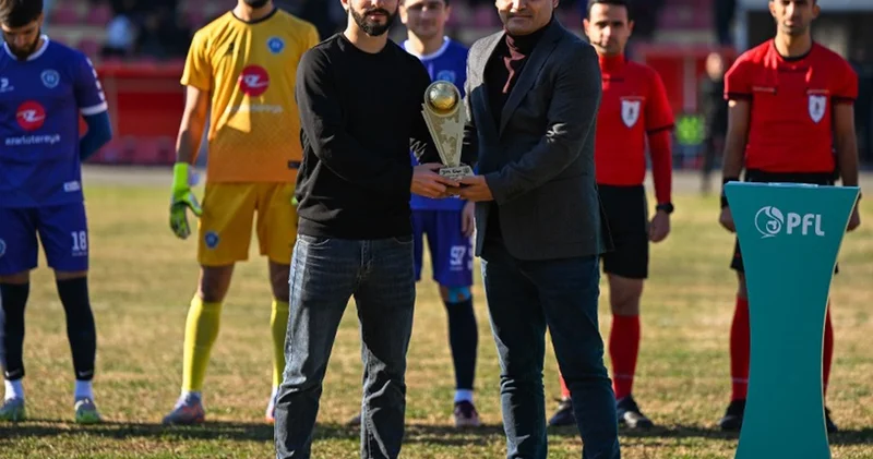 “Karvan”ın futbolçusu mükafatlandırıldı