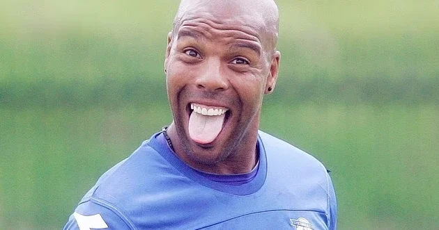 Atasının dəfninə gəlməyən futbolçu mirasına şərik çıxdı FOTO