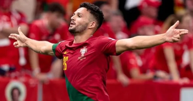 Portuqaliyalı hücumçu Milan a keçdi