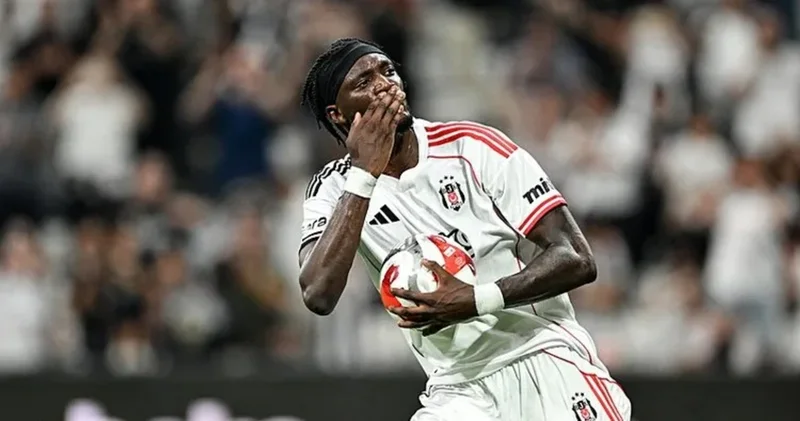 Beşiktaş lı futbolçunun evi qarət olundu