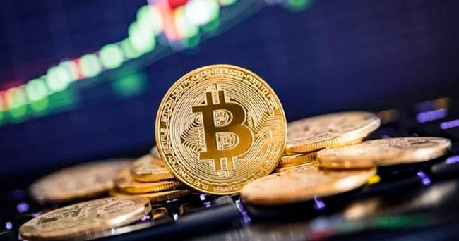 Politoloqun məhkəməsində kriptovalyuta söhbəti Ona dedim ki, qazancla yanaşı, risk də ola bilər