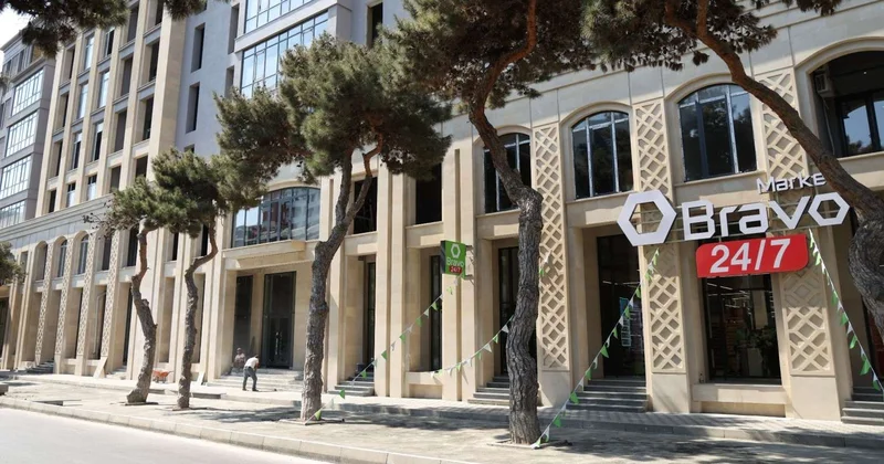 Bakıda "Bravo"nun qarşısındakı qanunsuz parkinq ləğv edildi FOTO