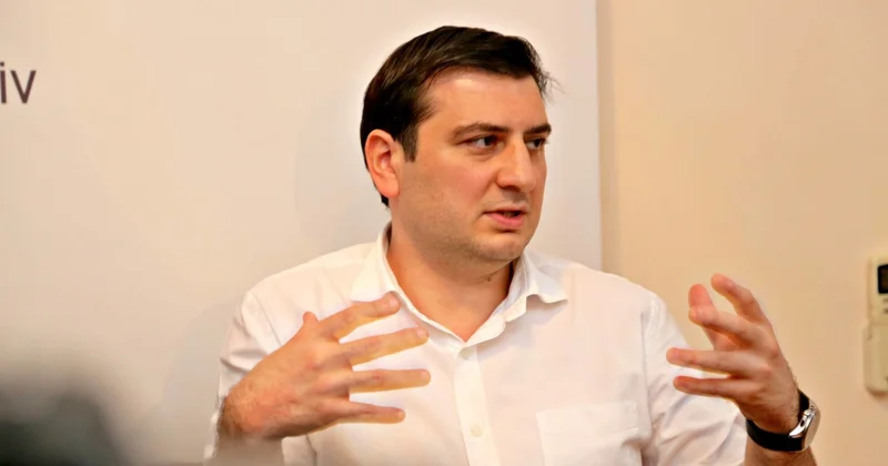 Azər Qasımlının işində zərərçəkmiş: Uşağımı qaçırmaqla hədələyirdi KONKRET