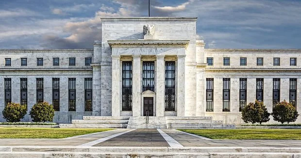 FED 32 il sonra tarixi qərara imza atdı