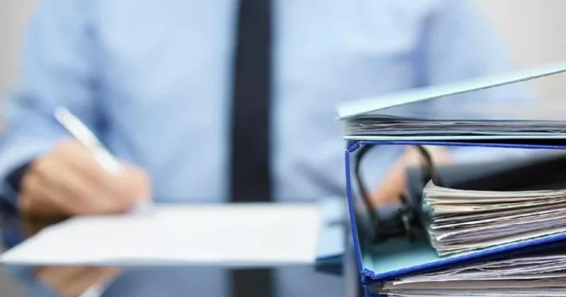 Минфин Азербайджана оштрафовал десятки должностных лиц