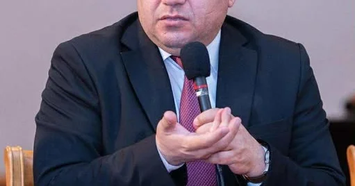 Ona MÜRŞİD də demək olar…