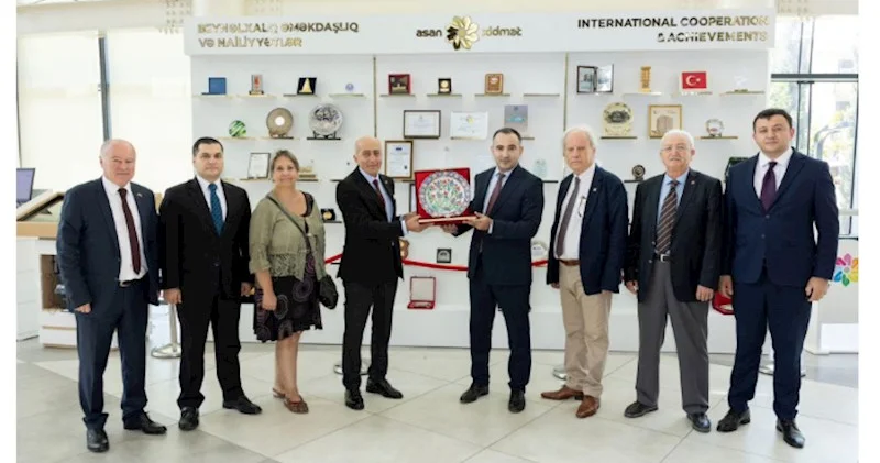 Türkiyəli jurnalistlər “ASAN xidmət”də FOTOLAR