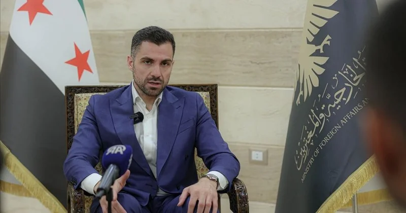Suriya: Yeni administrasiyanın tanınmasında Türkiyənin rolu həlledici olacaq