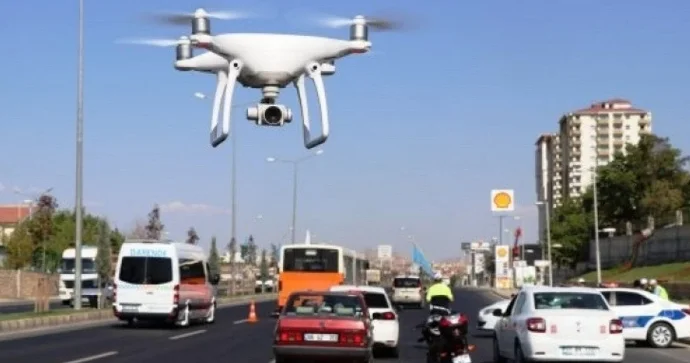 Azərbaycanda yollara dronlarla nəzarət edilə bilər? SABİQ DEPUTATDAN AÇIQLAMA FOTO