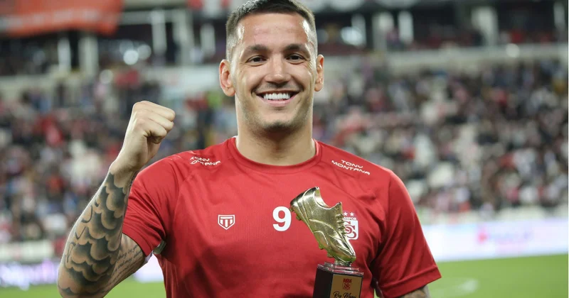 Rey Manay Əl Şarja ya transfer olub