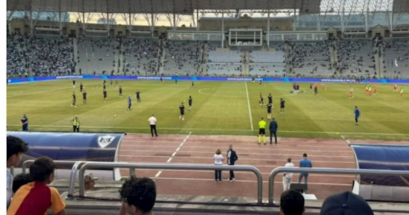 Qarabağ Şelburn la oyunda fasiləyə üstün yollanıb YENİLƏNİR