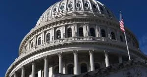 Семья Кеннеди осудила попытку переименовать Центр искусств в честь Трампа