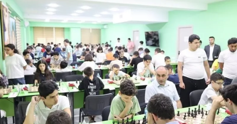 Ахмедзаде вышел в лидеры Vugar Gashimov Open