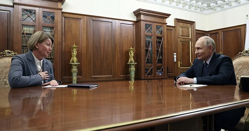 Putin dünən vəzifəyə qoydu, bu gün barəsində bunlar yazıldı