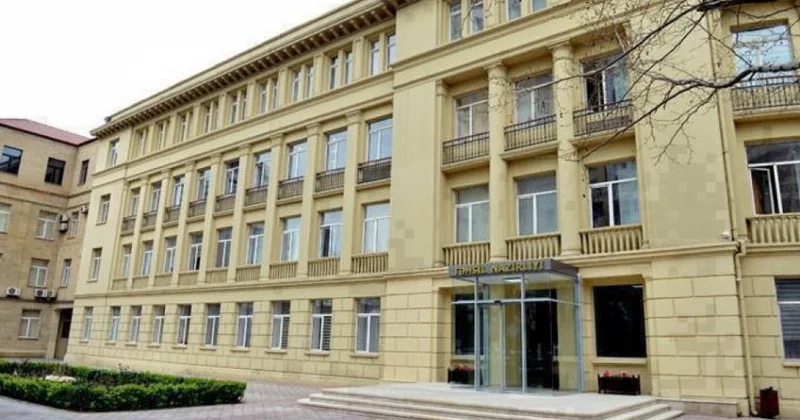 Bir sıra təhsil müəssisələrində təmir işləri aparılacaq RƏSMİ