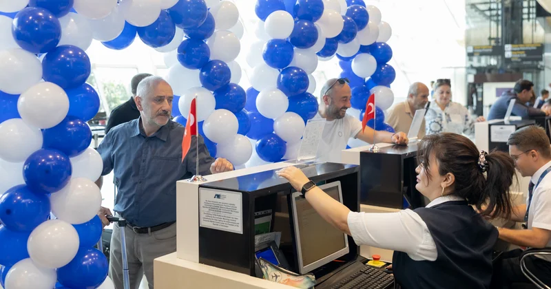 Azərbaycan Hava Yolları Qarsa ilk reysini həyata keçirdi FOTOLAR