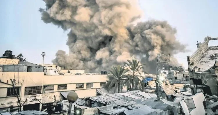 Qəzzada məscid bombalanıb