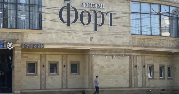Azərbaycanlı iş adamının 19 illik restoranı əlindən alınır