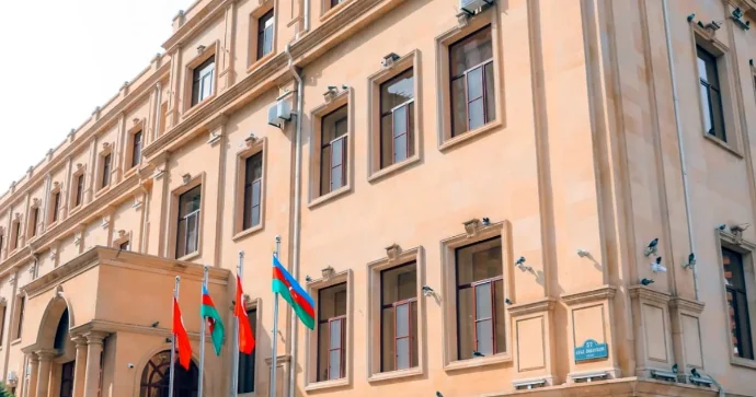 Azərbaycanda universitetə rektor təyin edildi FOTO