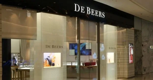 Əfsanəvi almaz nəhəngi De Beers 1 milyard dollara satılır