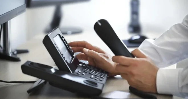 Dövlət qurumunun vəzifəli şəxslərinə xüsusi telefonlar veriləcək