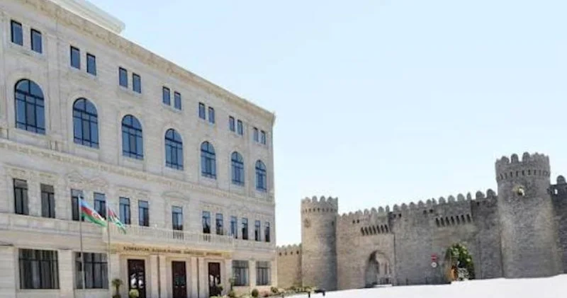 Konstitusiya Məhkəməsinin 2 ci mərtəbəsində çökmə baş verib