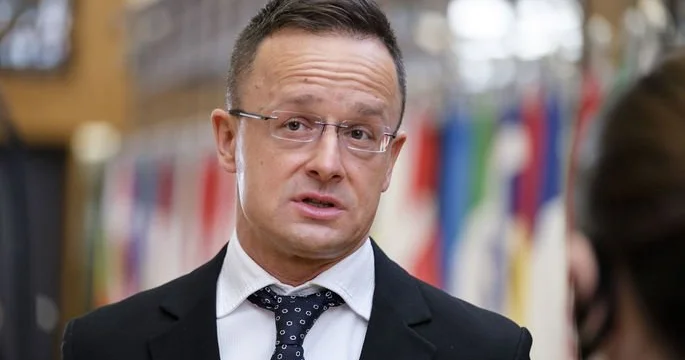 Macarıstan XİN: Aİ uzunmüddətli müharibəyə hazırlaşır