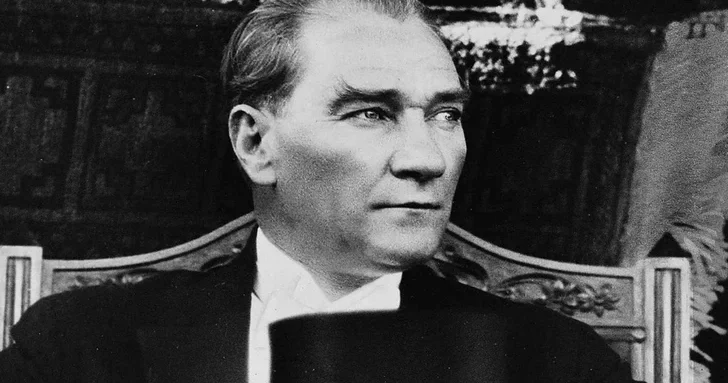 Уникальные кадры Ататюрка: министр культуры Турции раскрыл архивное сокровище
