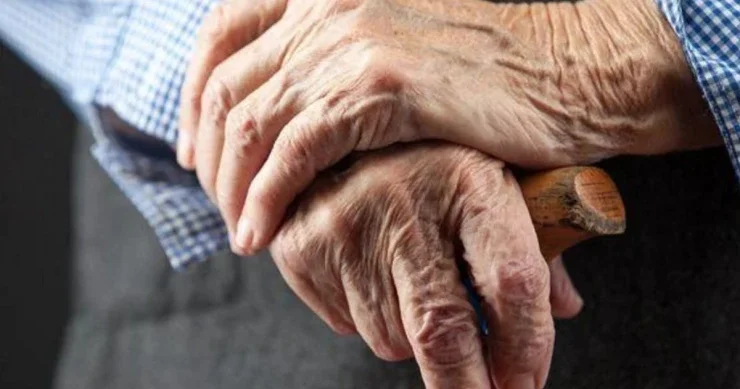 Müəllim 70 yaşlı kirayəşini döyüb öldürdü Su qızdırıcısına görə